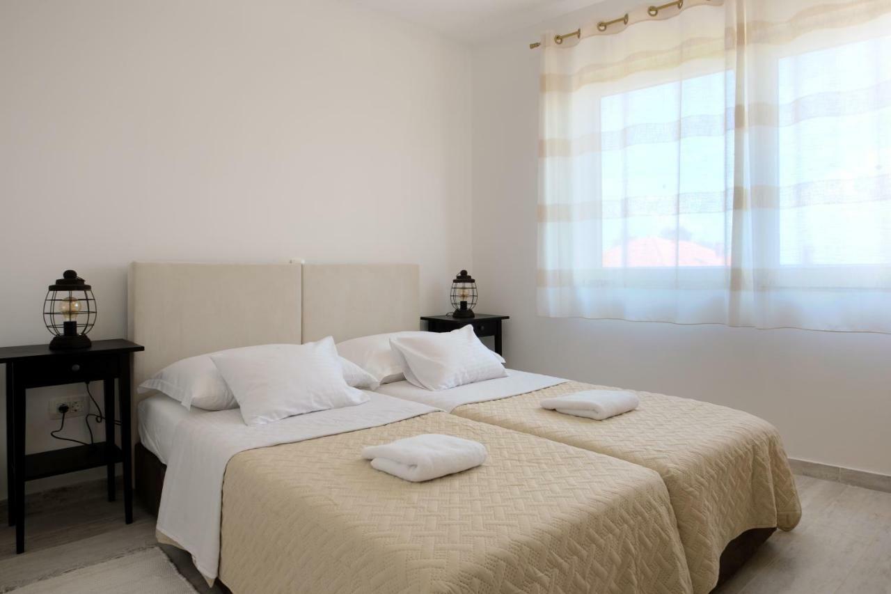 Apartments Villa Stina Preko Zewnętrze zdjęcie