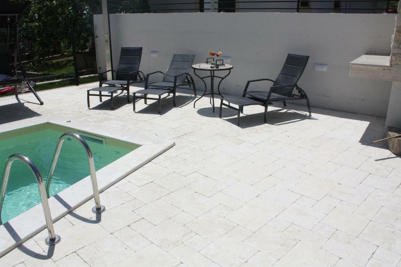 Apartments Villa Stina Preko Zewnętrze zdjęcie